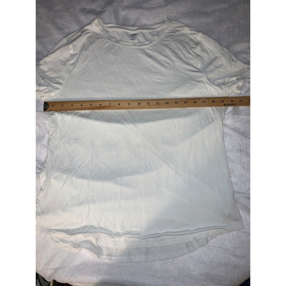 Women's Old Navy White Luxe Short Sleeve Tee Standard L - Picture 6 of 7